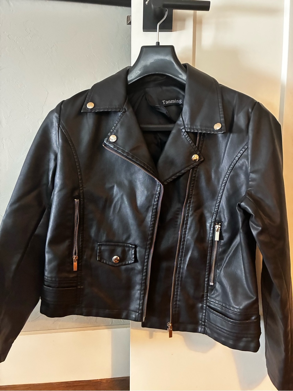 Tanming Black Faux Leather Moto Jacket for Women